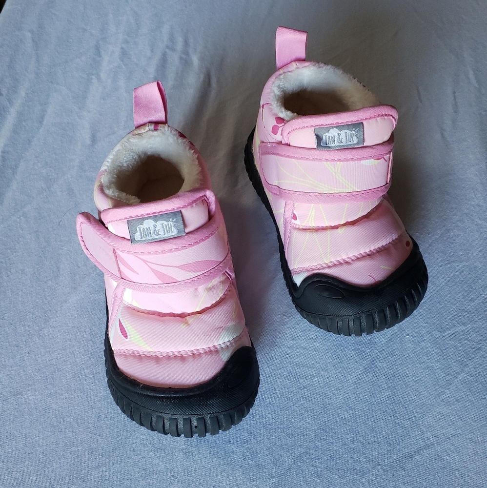 (3/$20) Jan&Jul toasty dry waterproof booties